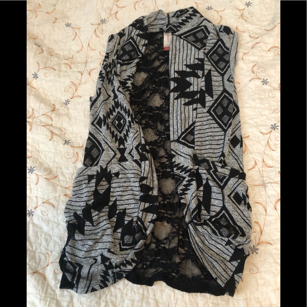 Lace back vest
